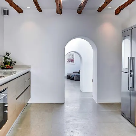 Stylish 5 Bedroom Luxury With Pool And Sauna Βίλα